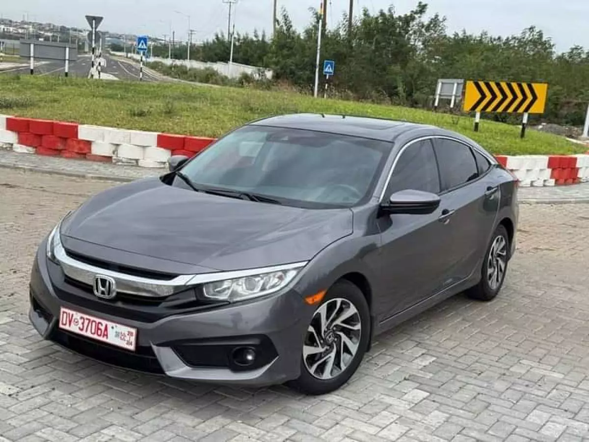 Honda Civic   - 2018