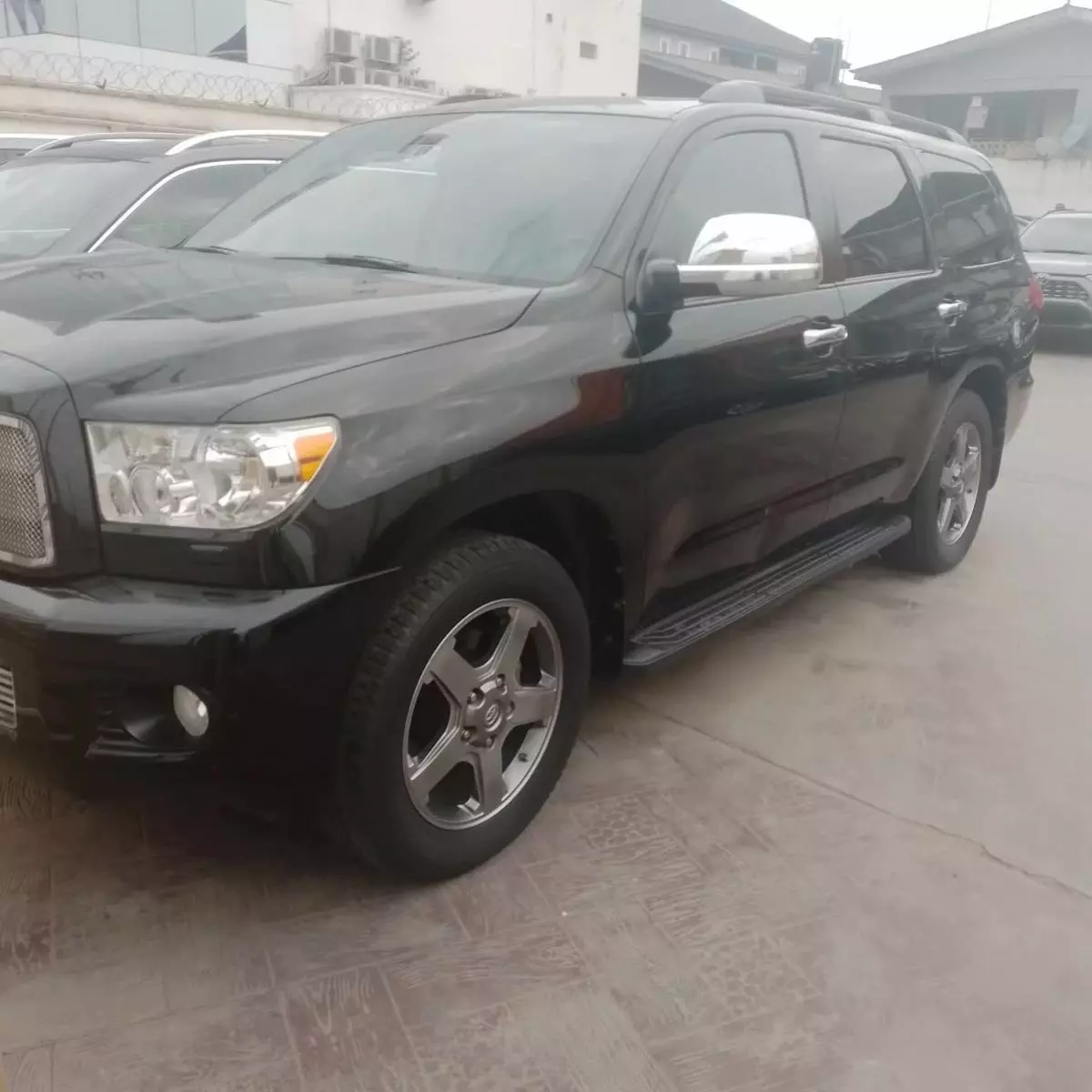 Toyota Sequoia   - 2013