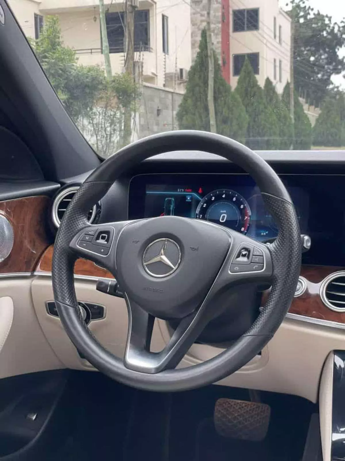 Mercedes-Benz E 300   - 2018