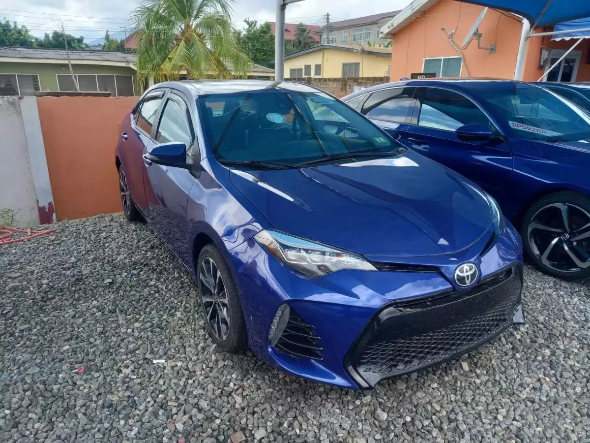 Toyota Corolla   - 2019