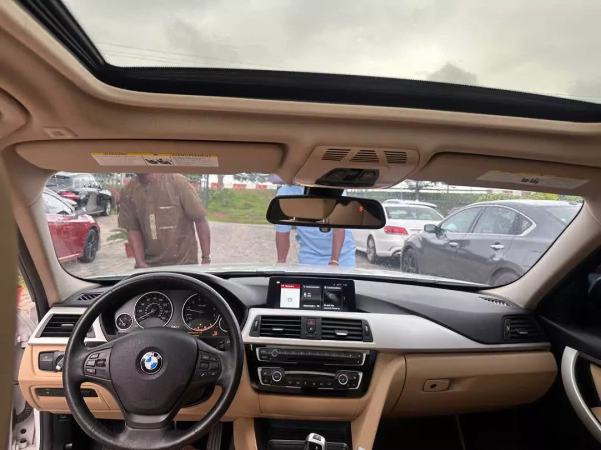 BMW 320   - 2019