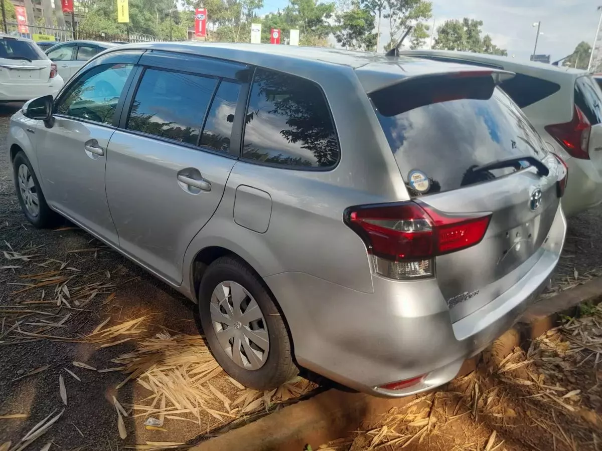 Toyota Fielder hybrid    - 2016