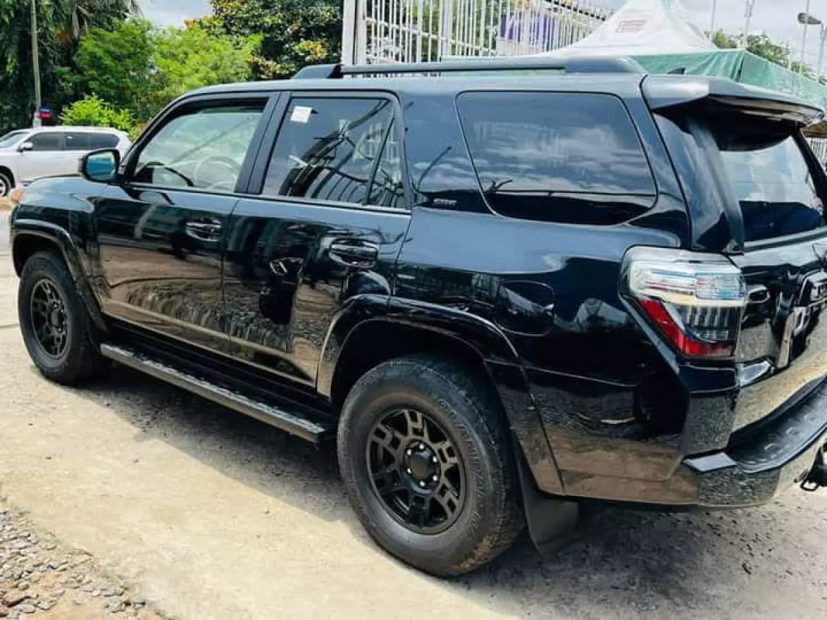 Toyota 4-Runner   - 2015