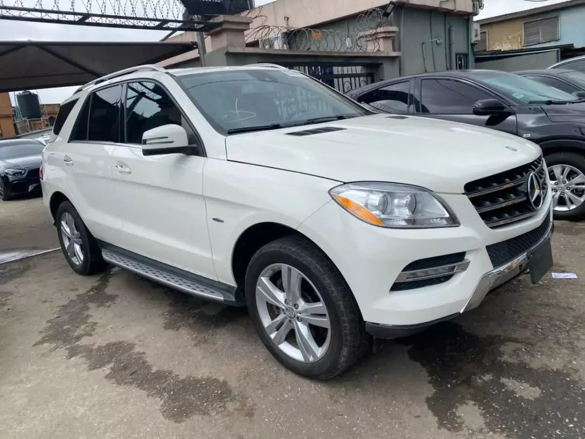 Mercedes-Benz ML 350   - 2012