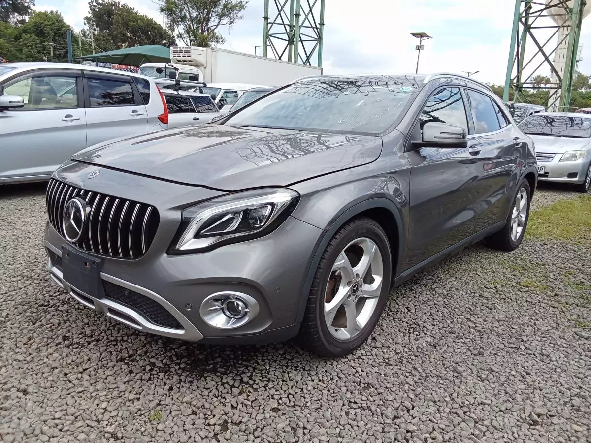 Mercedes-Benz GLA 220   - 2017