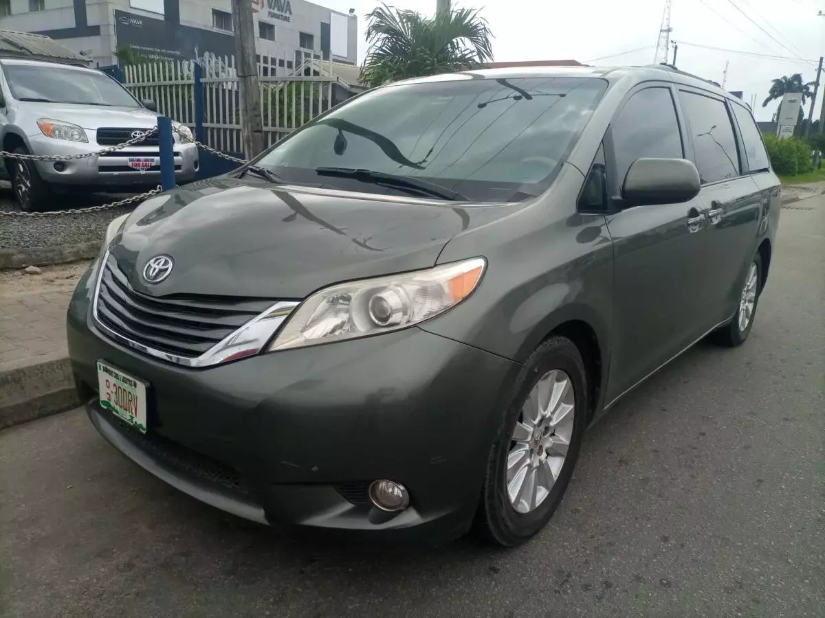 Locally Used Toyota Sienna 2011 In Town. See Car Prices, Images & Specs