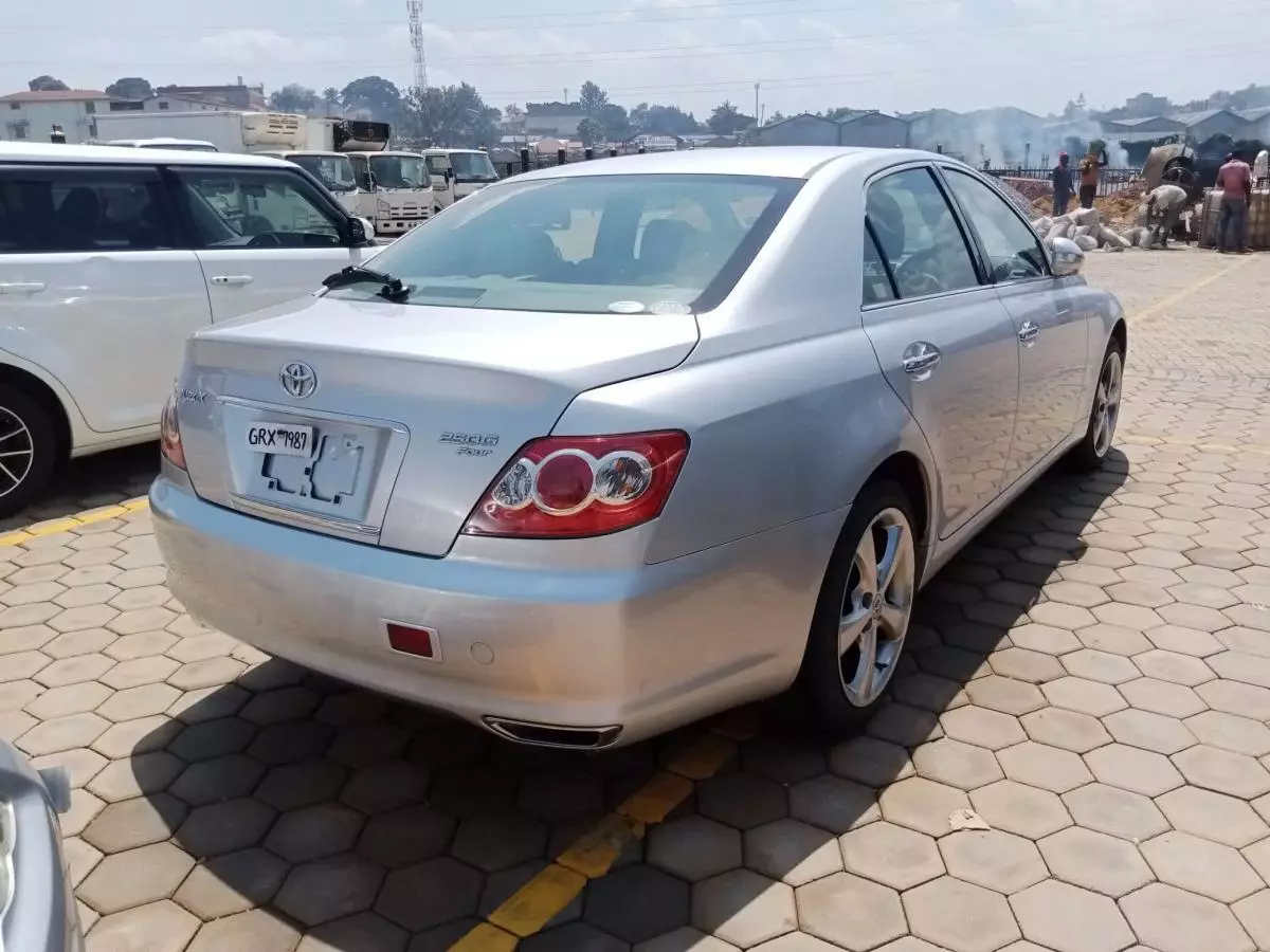 Toyota Mark X   - 2009