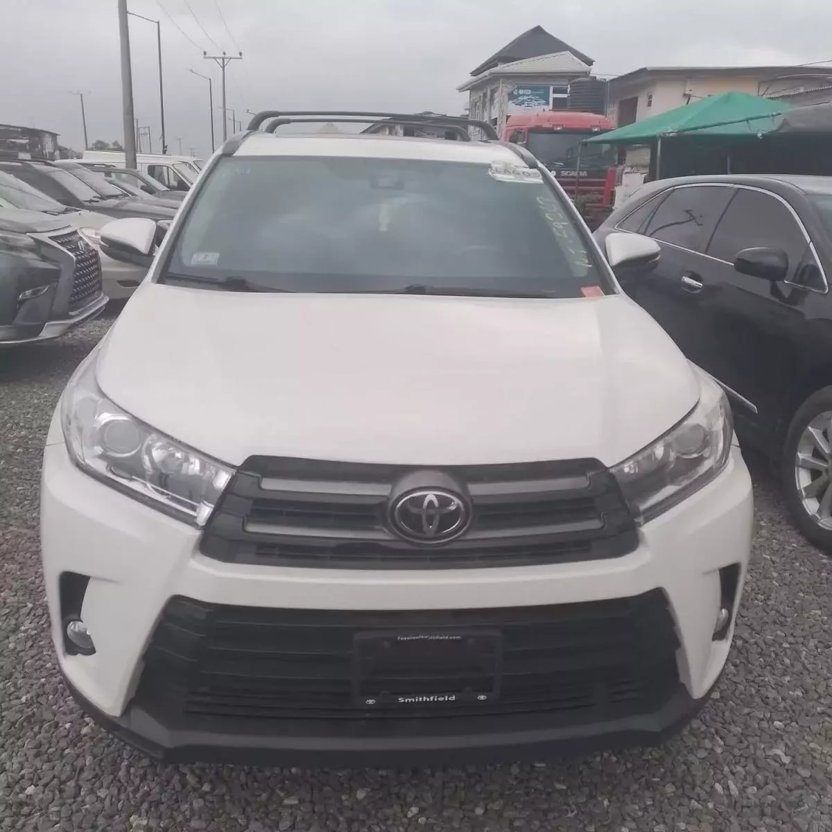 Toyota Highlander   - 2017