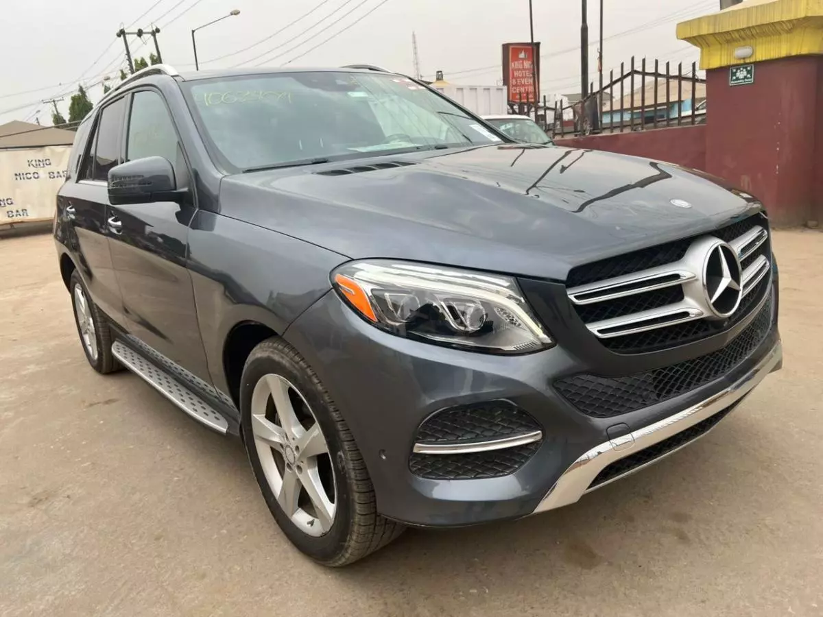 Mercedes-Benz GLE 350   - 2016