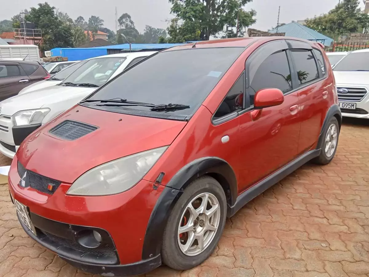 Mitsubishi Colt   - 2010