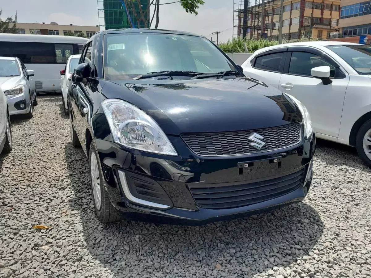 SUZUKI Swift RS - 2015
