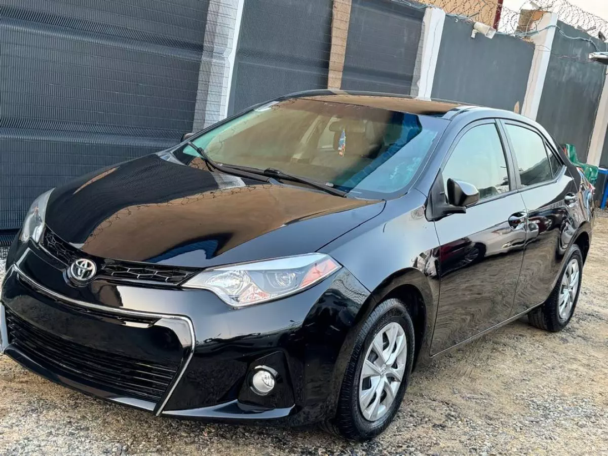 Toyota Corolla   - 2014