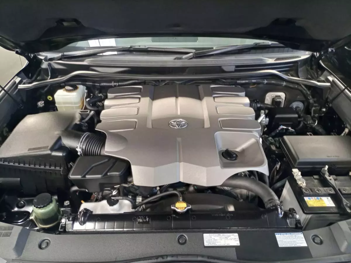 Toyota Landcruiser  V8 - 2016