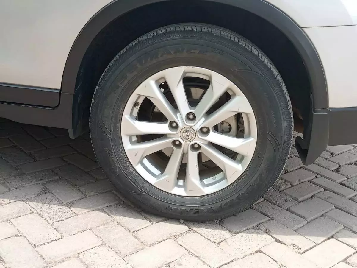 Nissan X-Trail - 2014