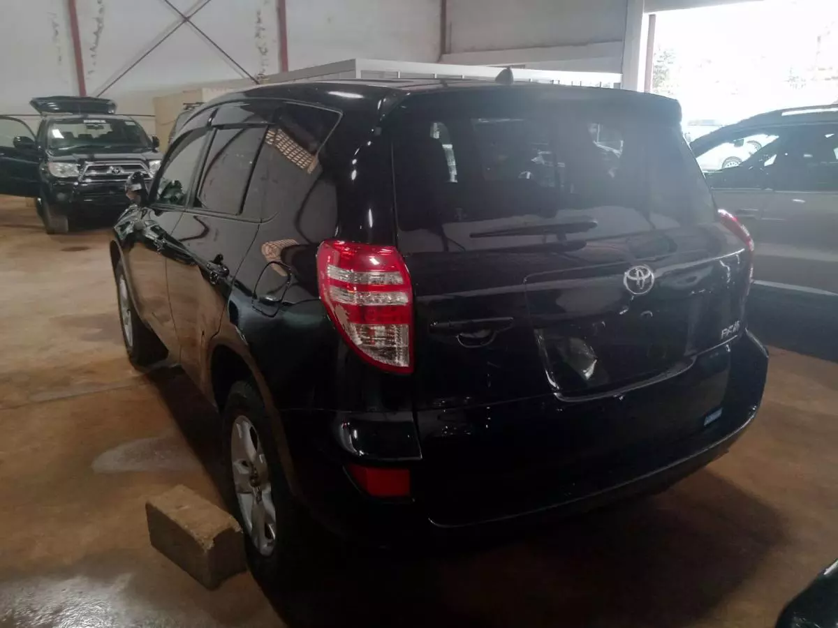 Toyota RAV 4   - 2009