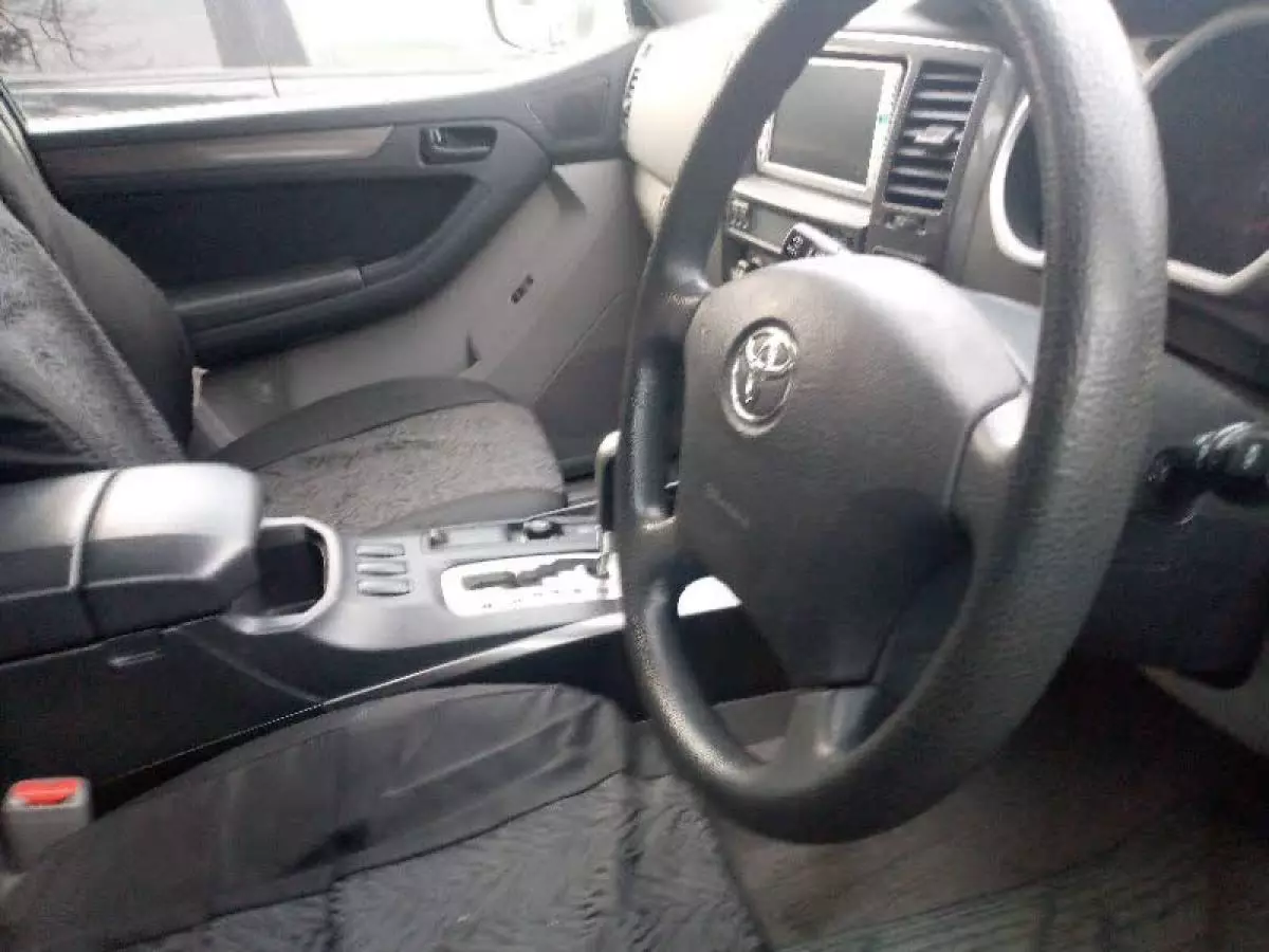 Toyota surf   - 2008