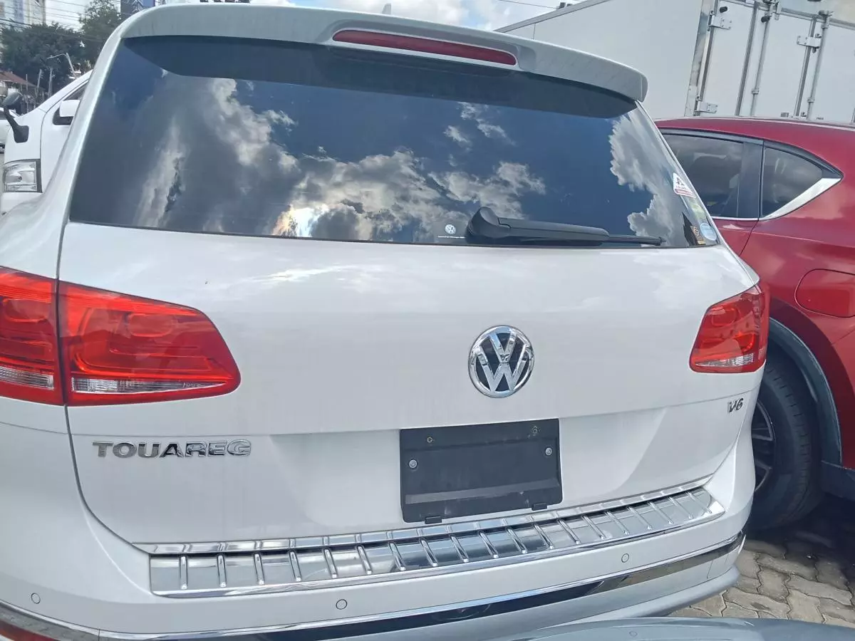 Volkswagen Touareg   - 2018