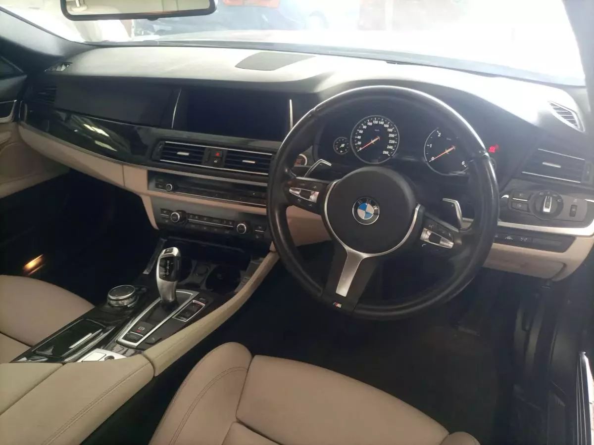 BMW 523   - 2016