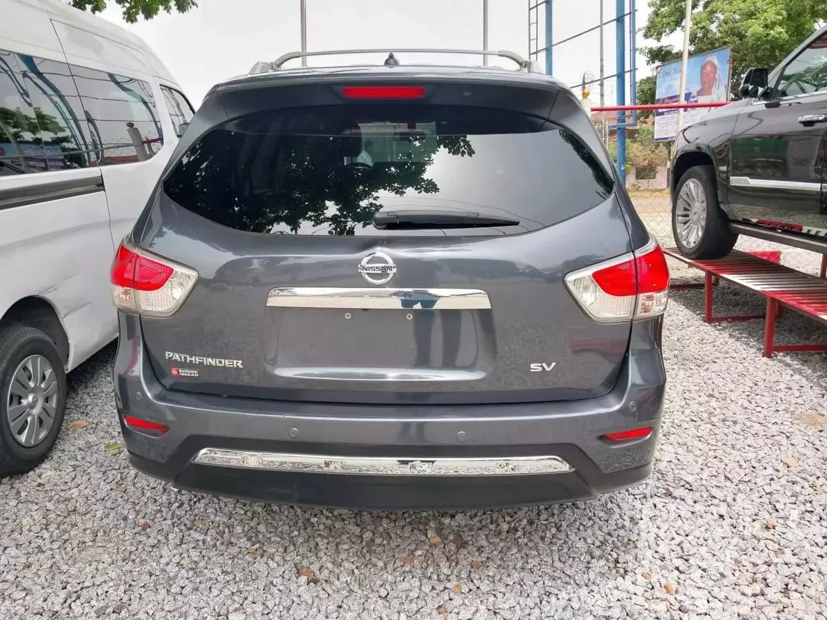 Nissan Pathfinder - 2013