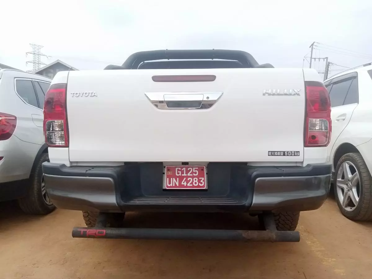 Toyota Hilux   - 2018