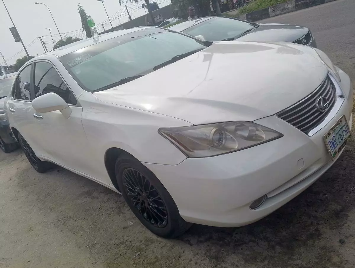 Lexus ES 330   - 2008