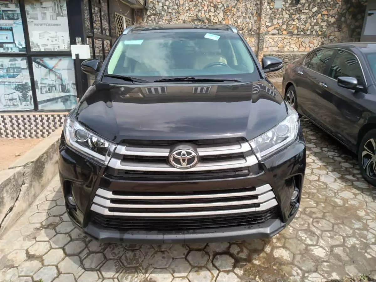 Toyota Highlander   - 2015