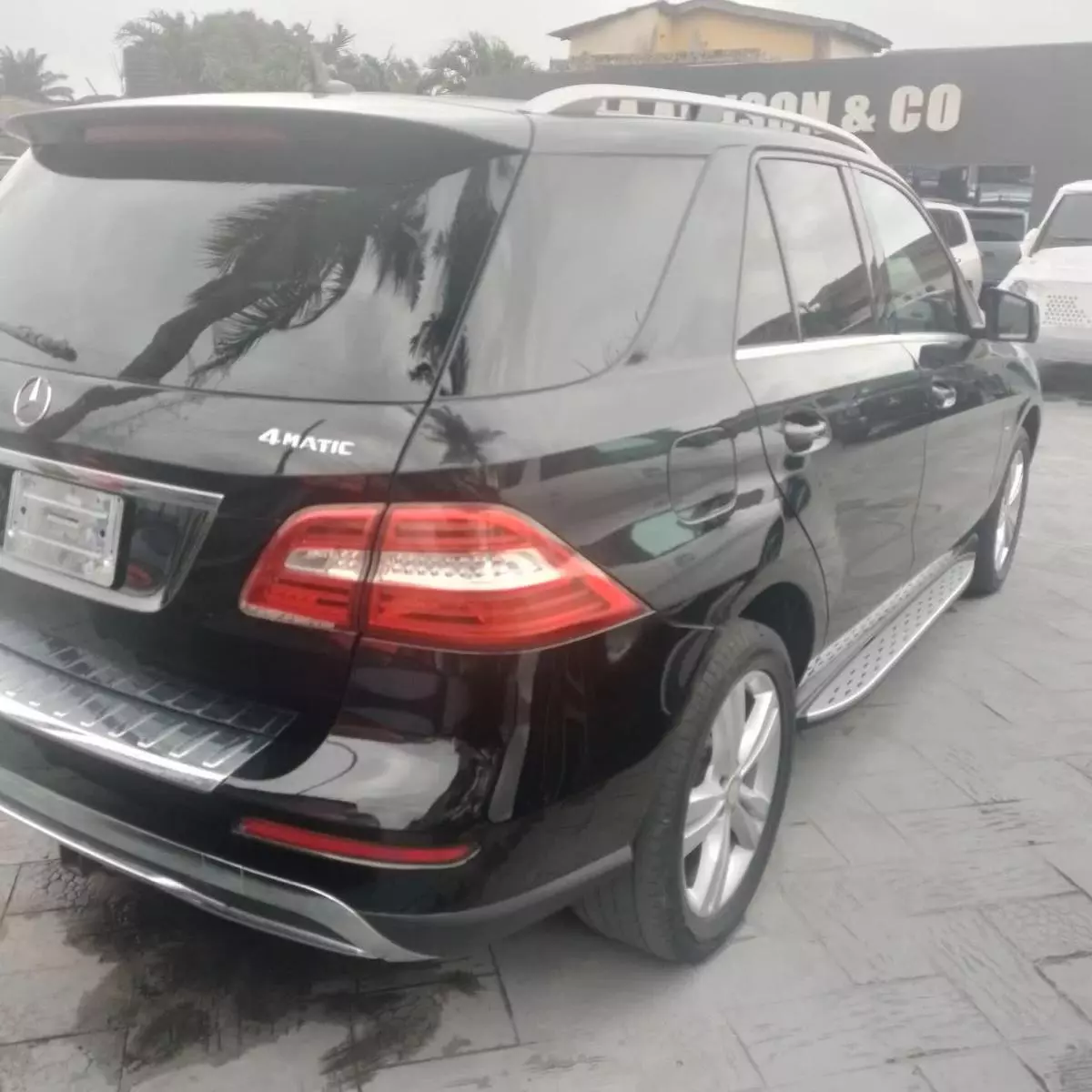 Mercedes-Benz ML 350   - 2012