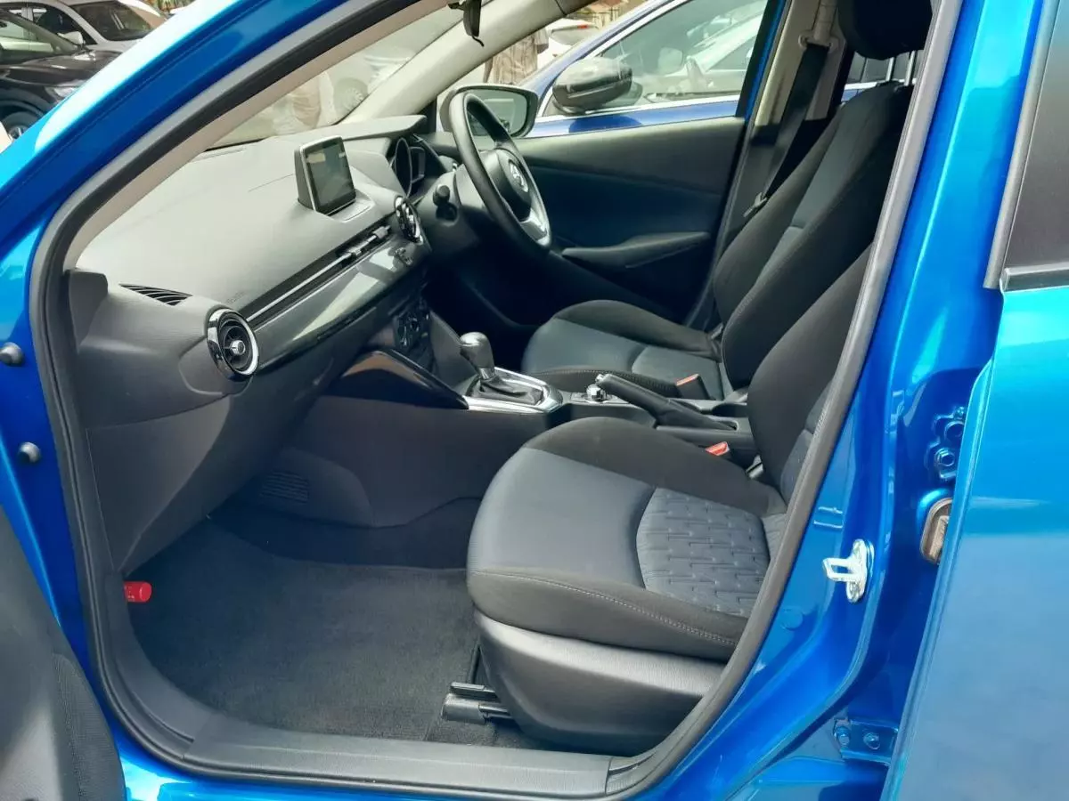 Mazda Demio - 2015