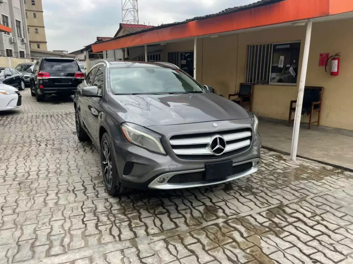 Mercedes-Benz GLA 250   - 2015