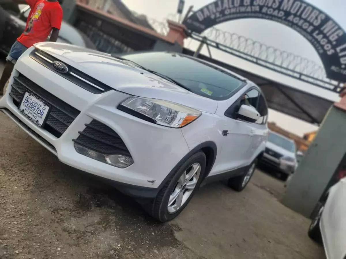 Ford Escape - 2014