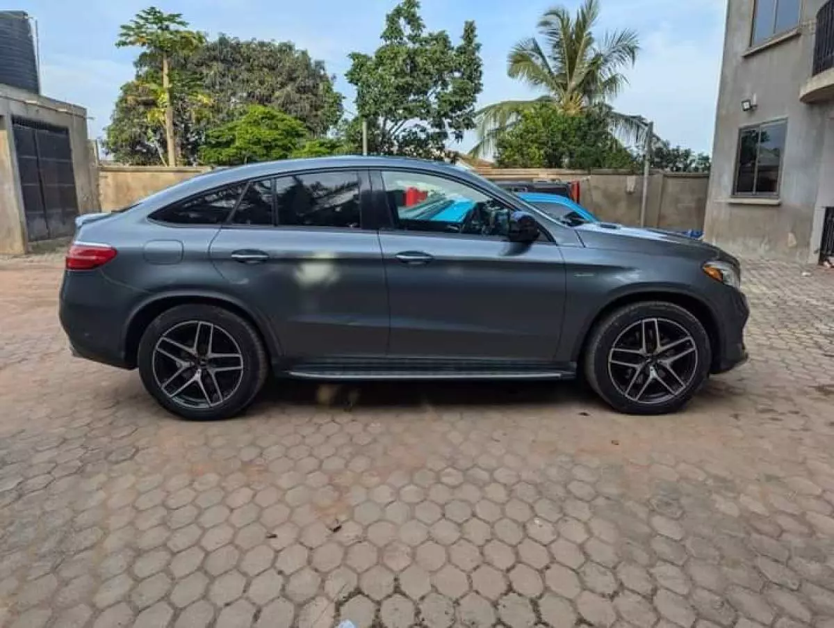 Mercedes-Benz GLE 43 AMG   - 2018