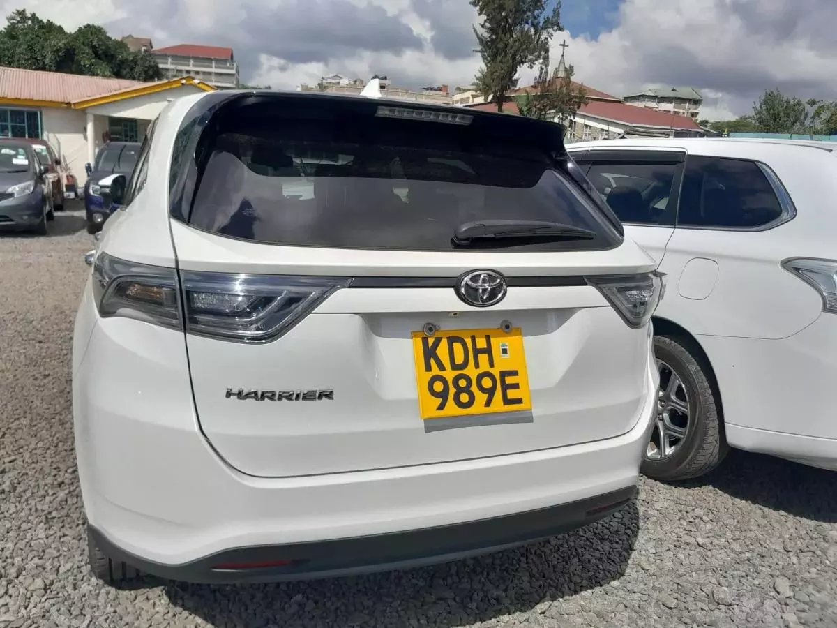 Toyota Harrier - 2015