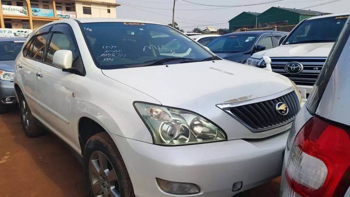 Toyota Harrier   - 2009