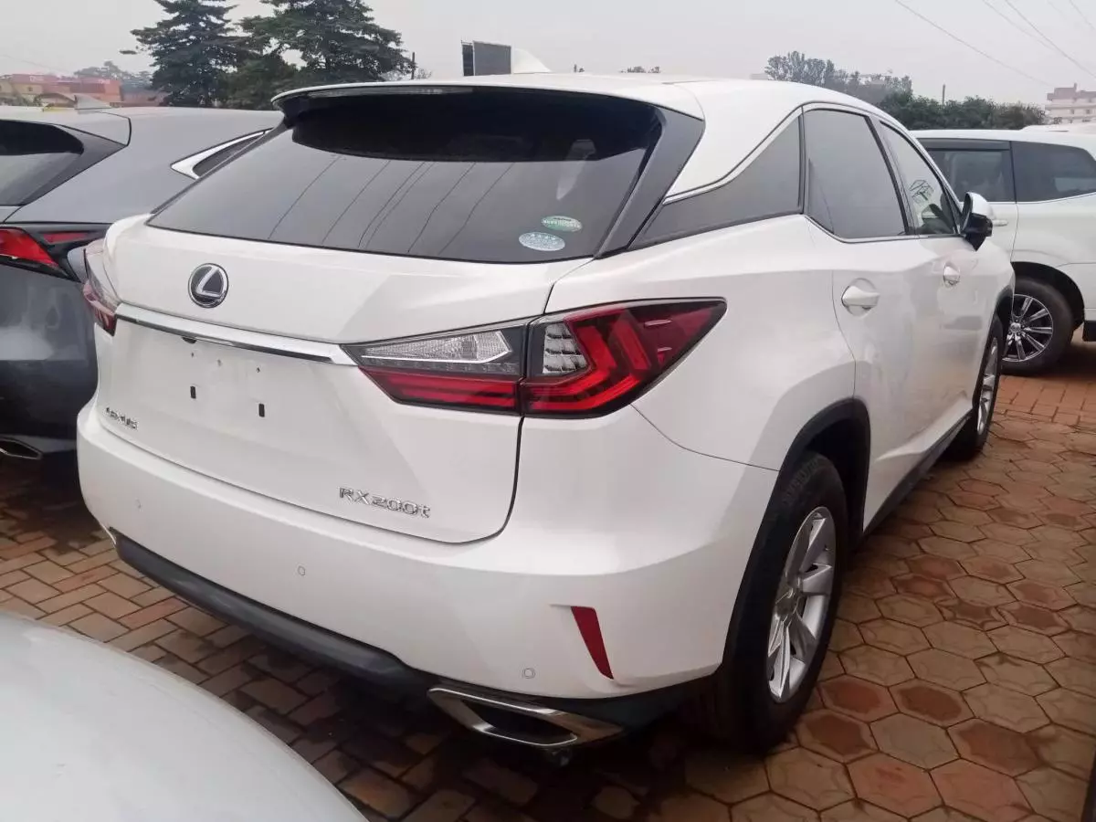 Lexus RX 200t   - 2016