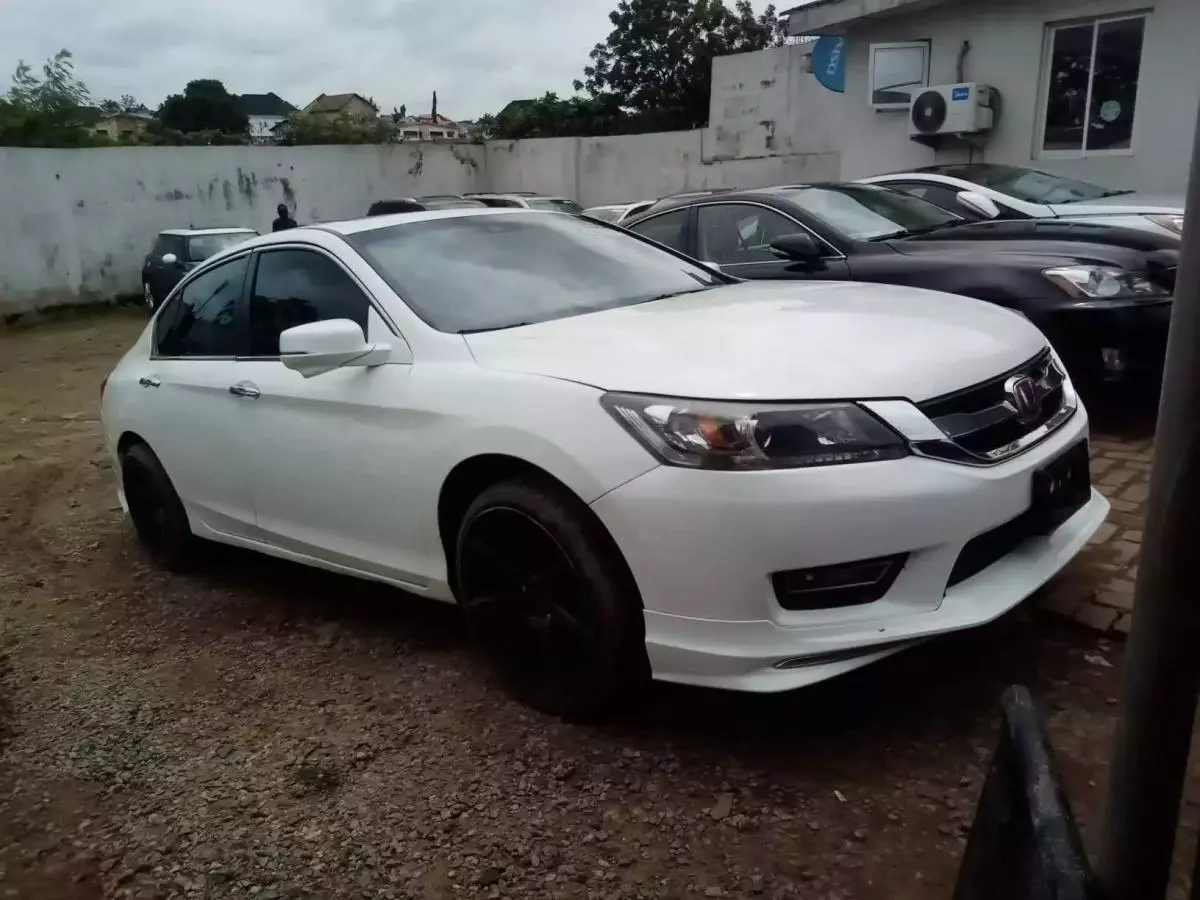 Honda Accord   - 2013