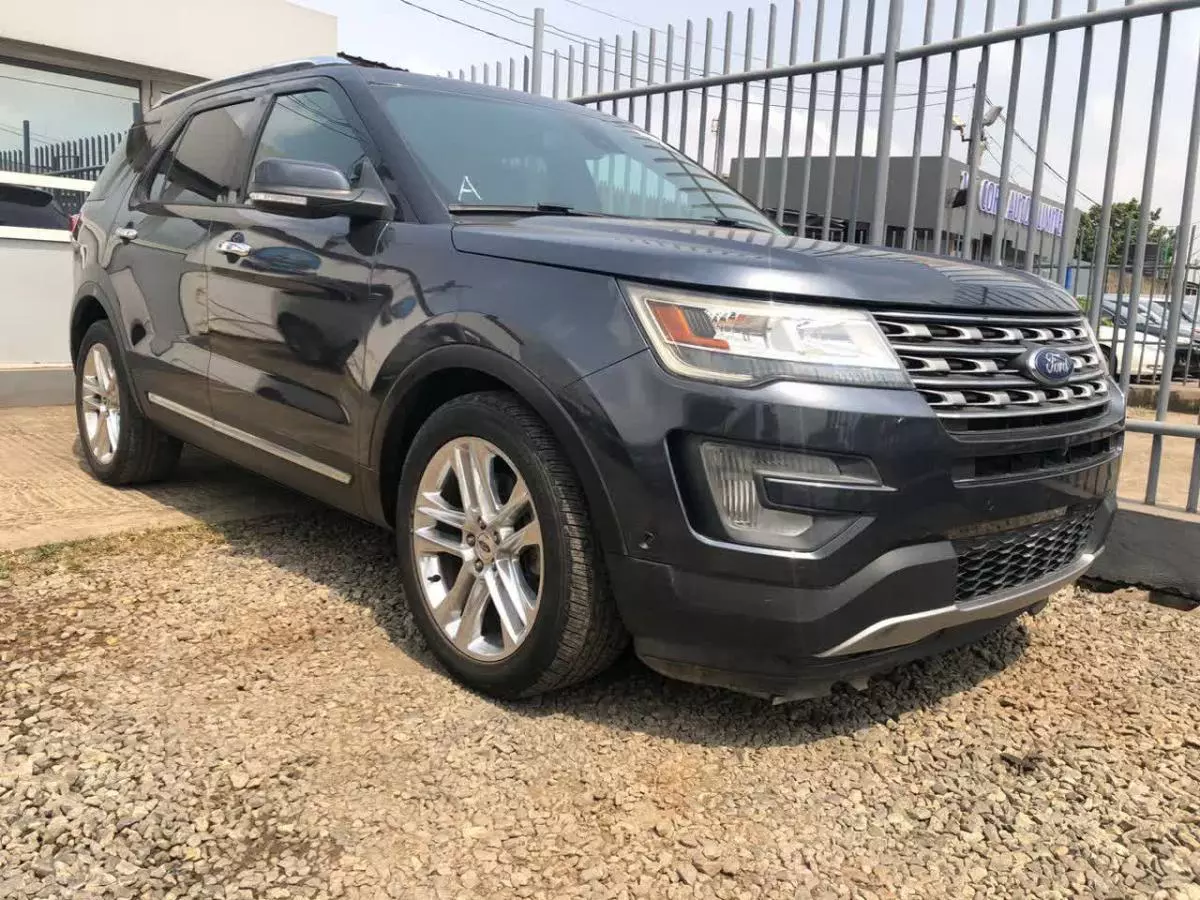 Ford Explorer - 2017
