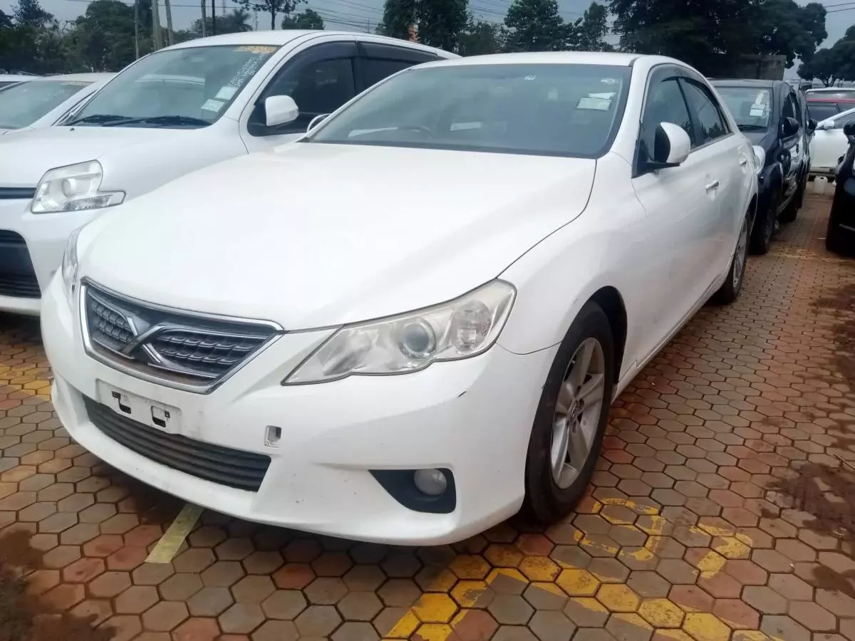 Toyota Mark X   - 2014