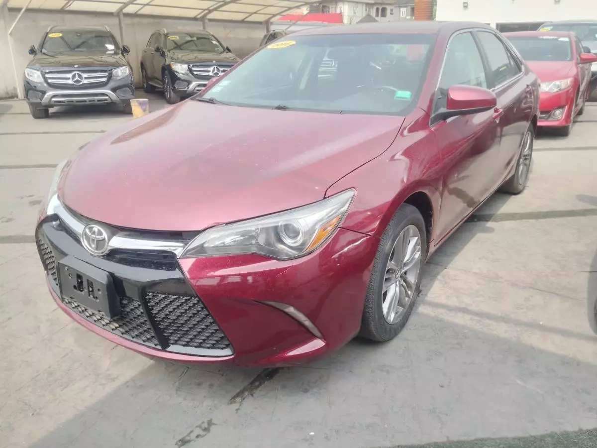 Toyota Camry   - 2015