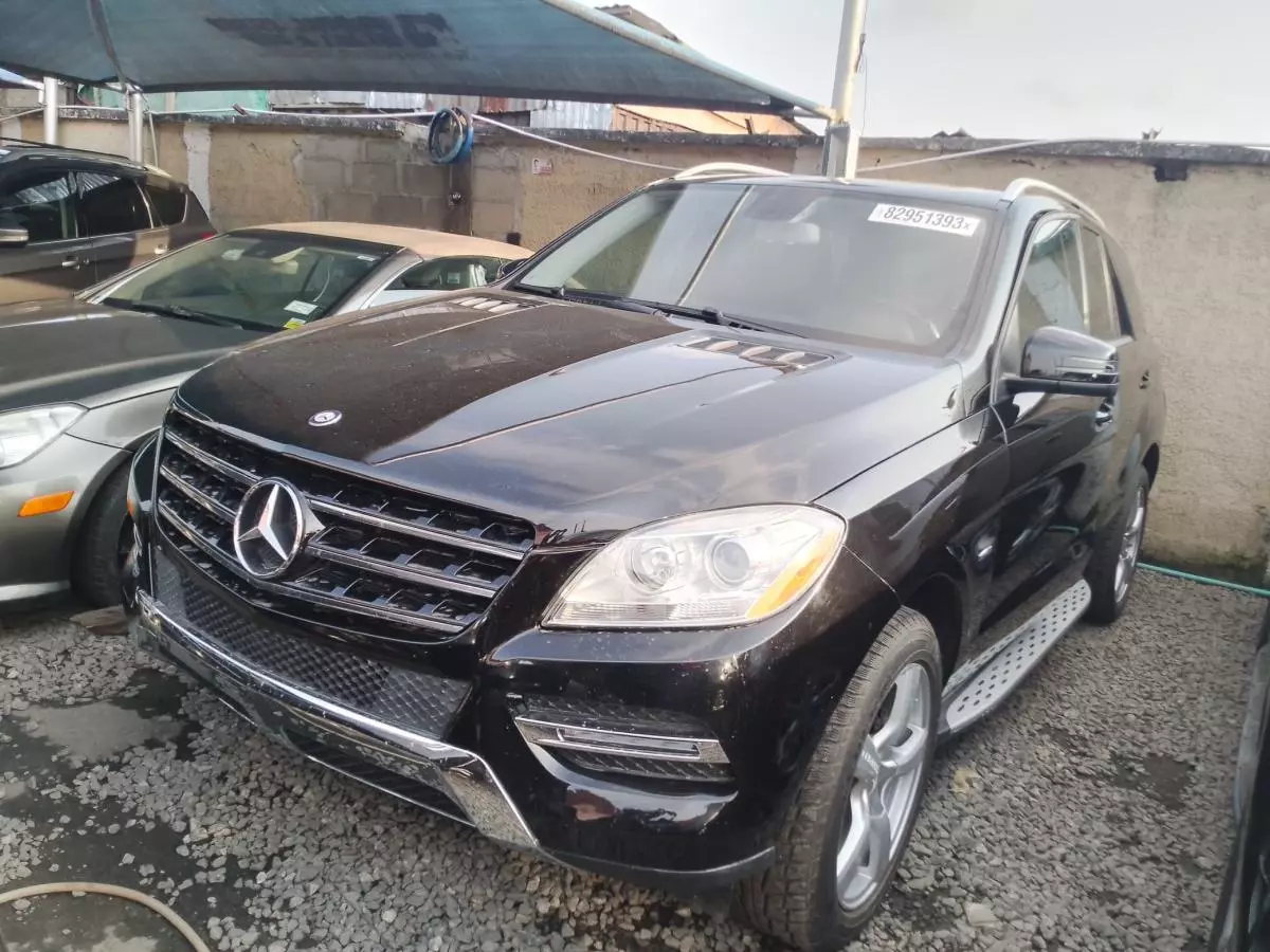 Mercedes-Benz ML 350   - 2012