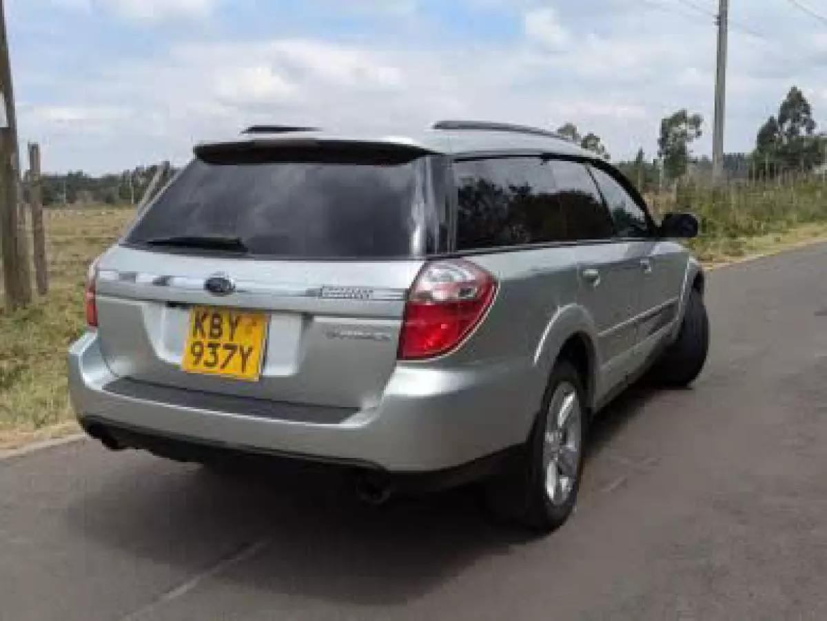 Subaru Outback   - 2007