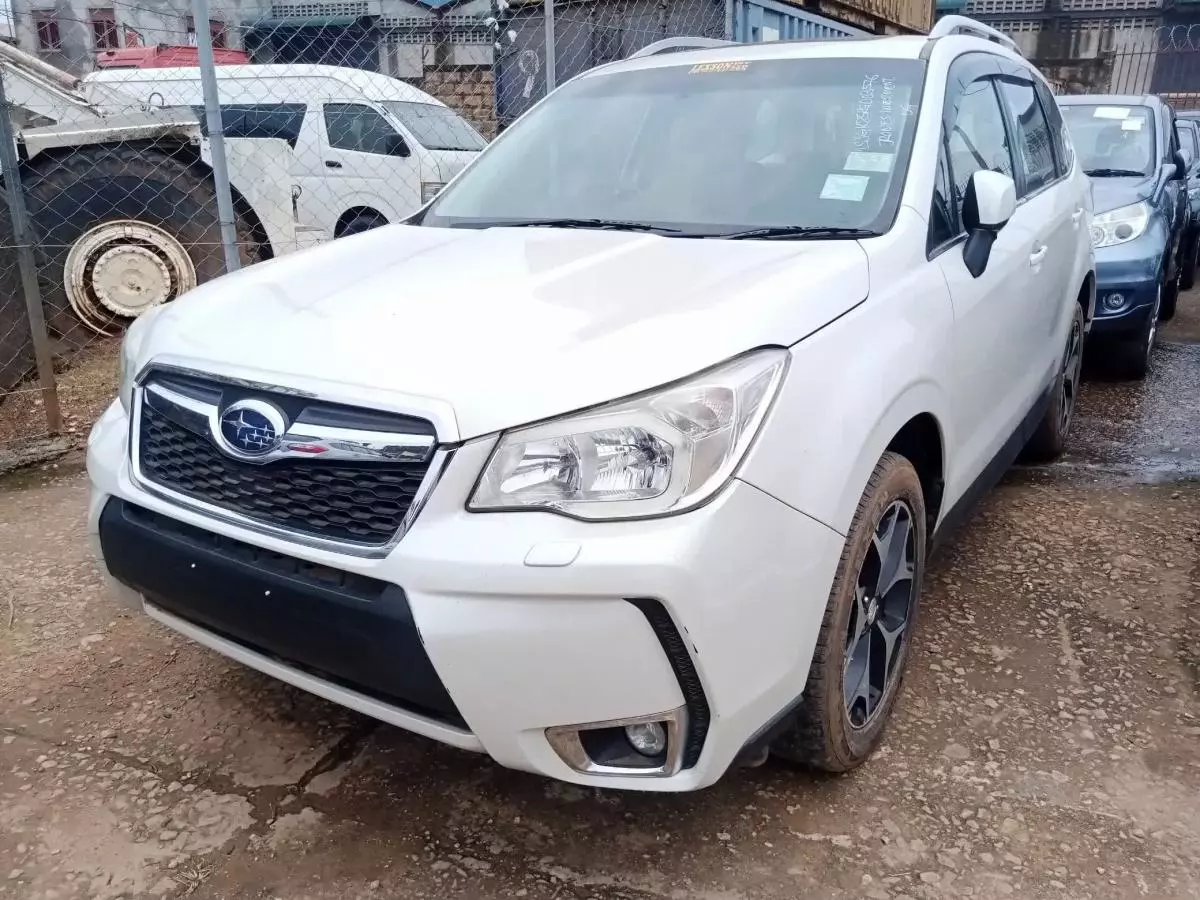 Subaru Forester   - 2015