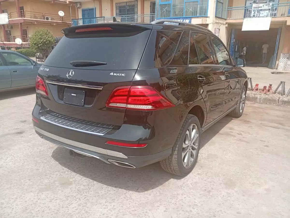 Mercedes-Benz GLE 350   - 2016