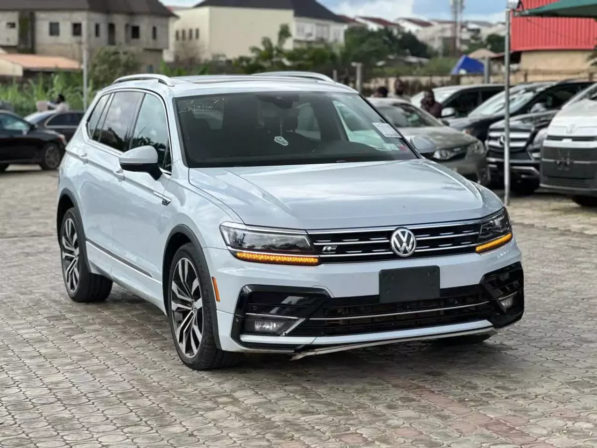 Volkswagen Tiguan   - 2019