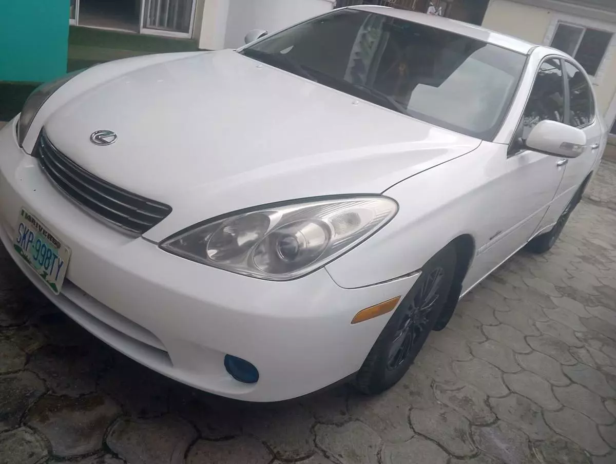 Lexus ES 330   - 2004