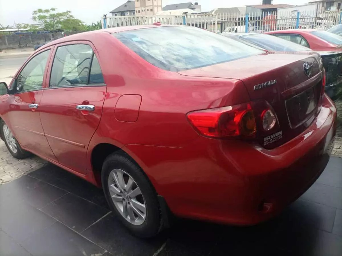 Toyota Corolla - 2010