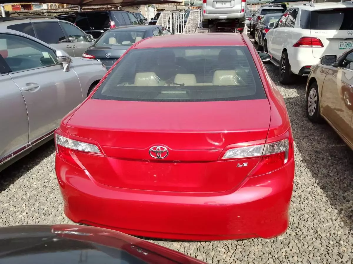 Toyota Camry   - 2013