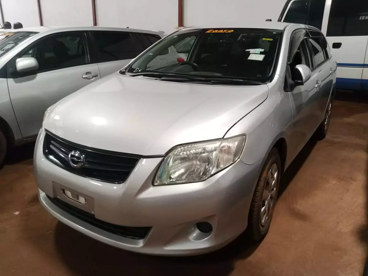 Toyota Fielder    - 2009