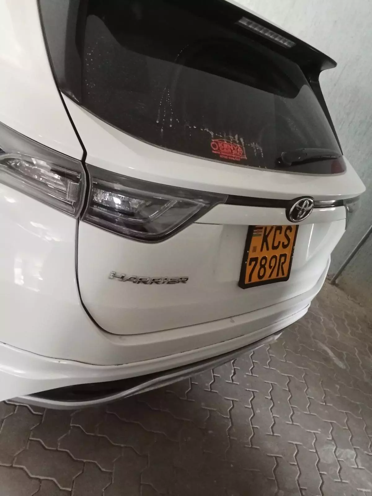 Toyota Harrier   - 2014