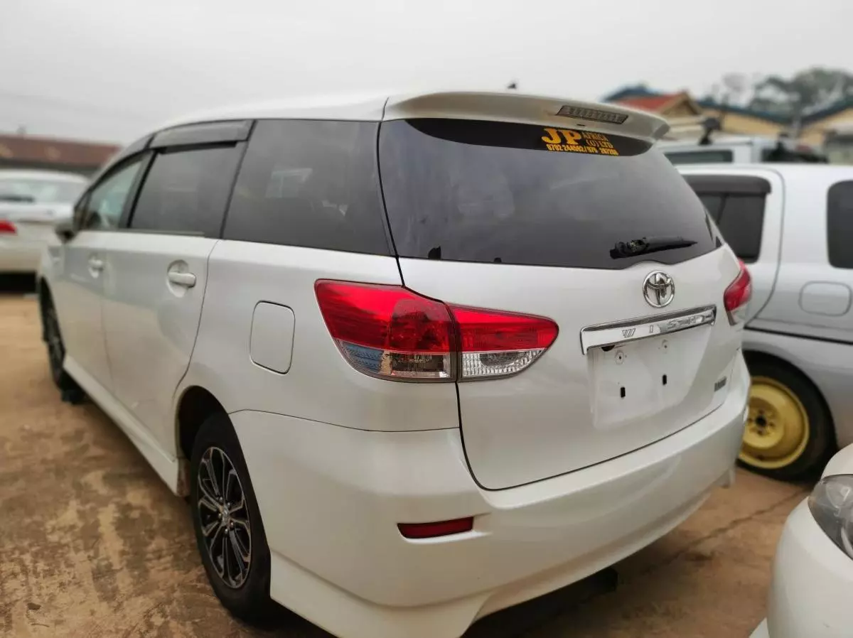 Toyota Wish - 2009