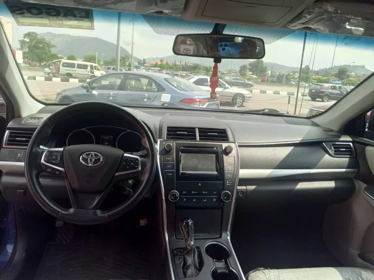 Toyota Camry   - 2015